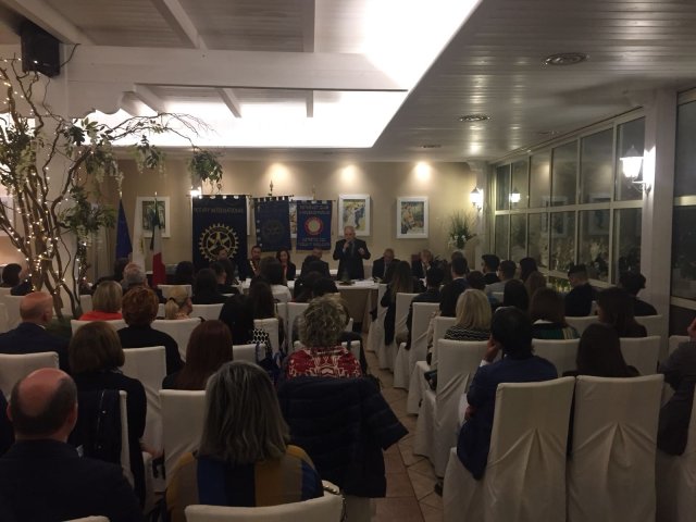 Celebrazione della Costituzione dell'Interact Club di Canosa